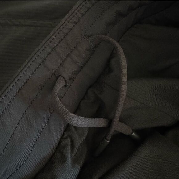 Lululemon Seawall Track Pant 2.0 Lined in 
Deep Coal Size Small - Picture 15 of 16
